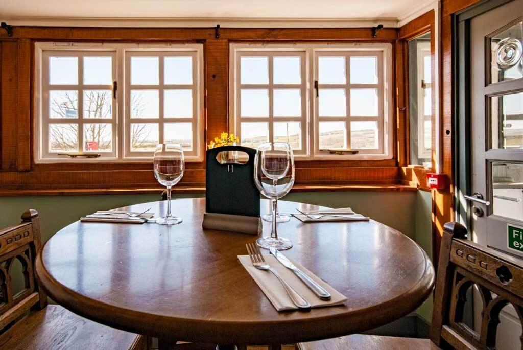 The Chequers Inn Rookley Exteriör bild